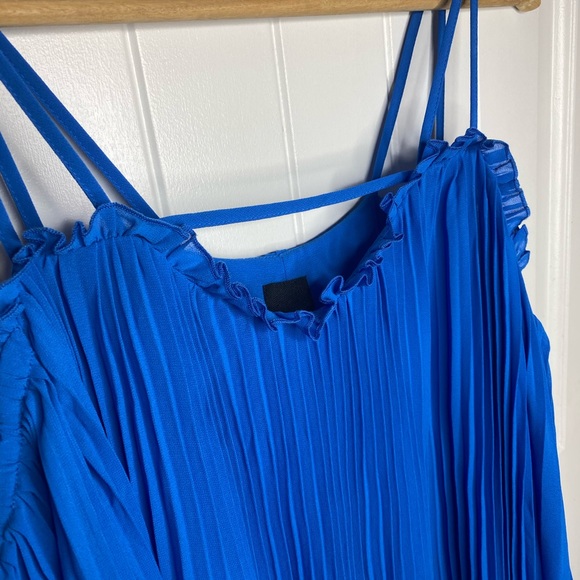 ASOS River Island beautiful blue pleated dress 6 - Picture 6 of 7